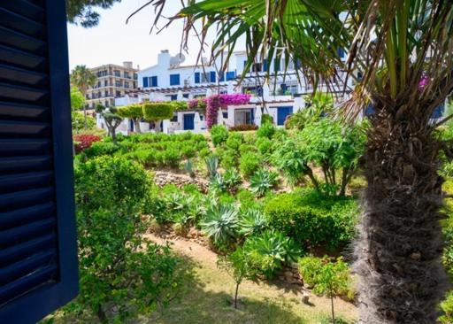 Sitio de Calahonda Newly Renovated 2 Bedroom Beachfront House מראה חיצוני תמונה