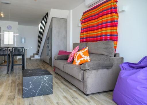 Sitio de Calahonda Newly Renovated 2 Bedroom Beachfront House מראה חיצוני תמונה