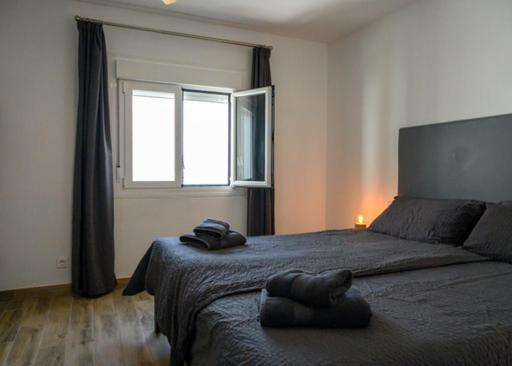 Sitio de Calahonda Newly Renovated 2 Bedroom Beachfront House מראה חיצוני תמונה